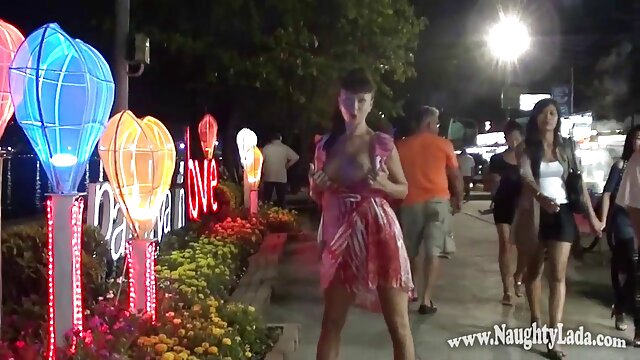 ブルネットされて温泉として火 彼女 は 花嫁 候補 生 無料 動画